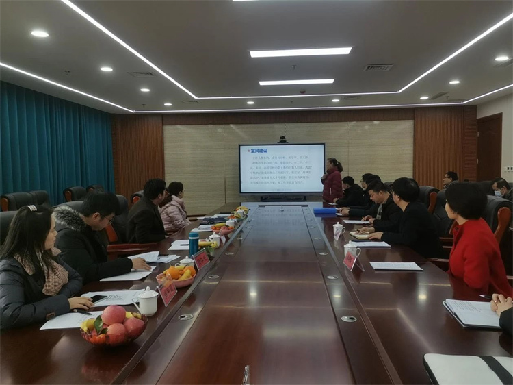 平顶山市第一高级中学迎检名师工作室考核验收(图2)